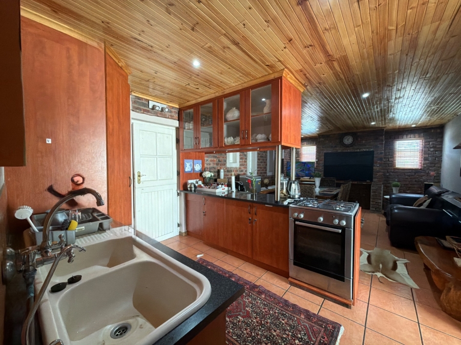 7 Bedroom Property for Sale in Heather Park Western Cape